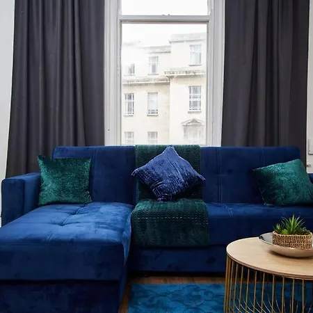 شقة Sleek And Stylish Large Duplex In Leeds